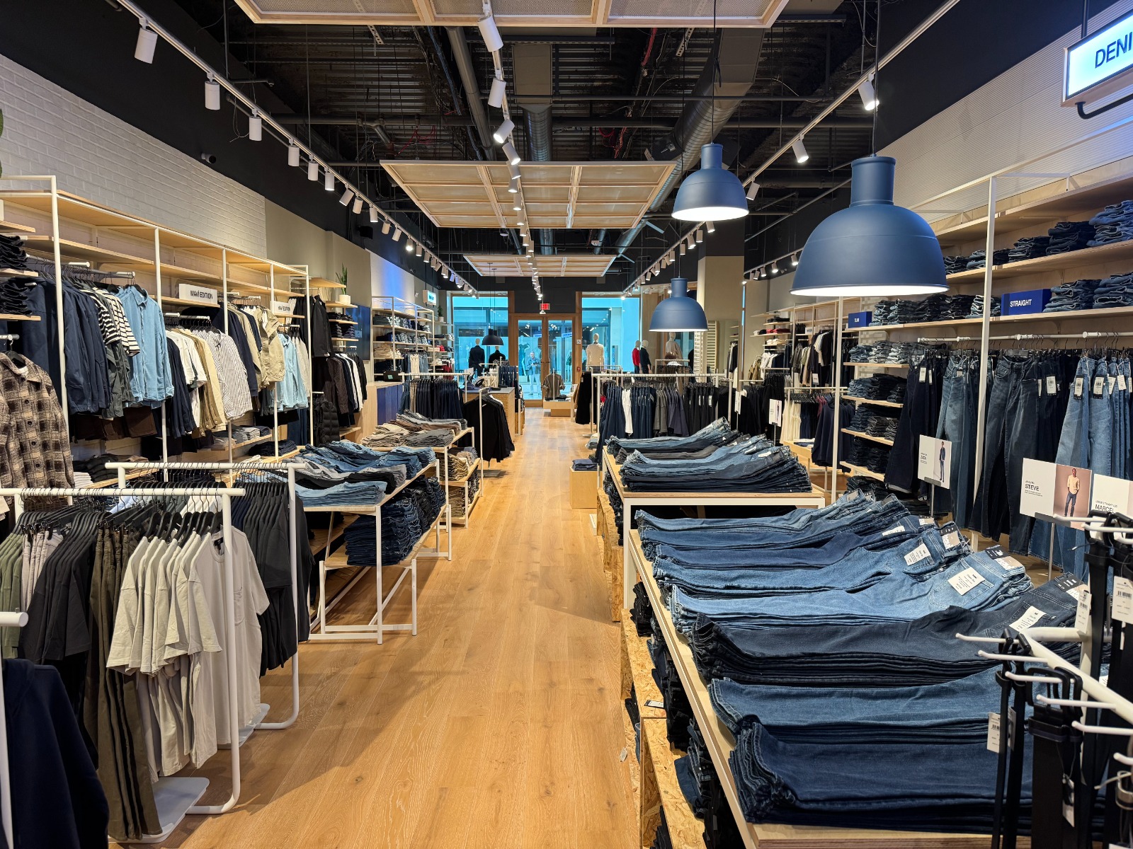 Mavi Jeans — U.S. Mall Rollout — photograph 28